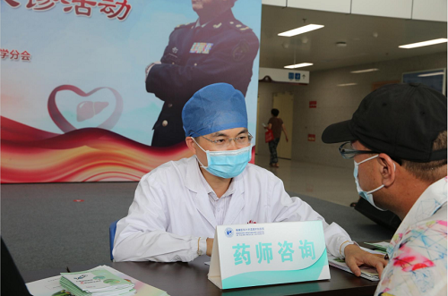 “愛肝”與“愛喝”不可兼得？孟超肝膽醫院“愛肝月”活動啟動！