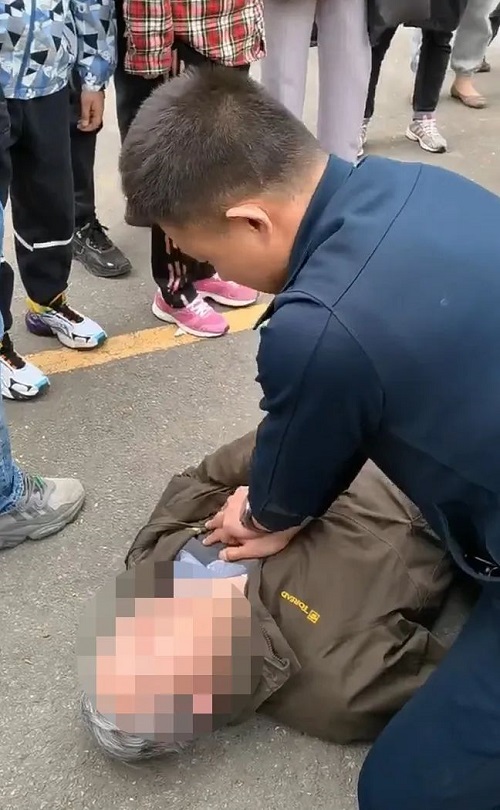 “小伙子，你是哪個單位的？”