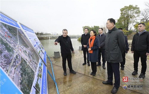 郭寧寧吳賢德調(diào)研三江口片區(qū)開發(fā)建設并開展“護河愛水、清潔家園”活動