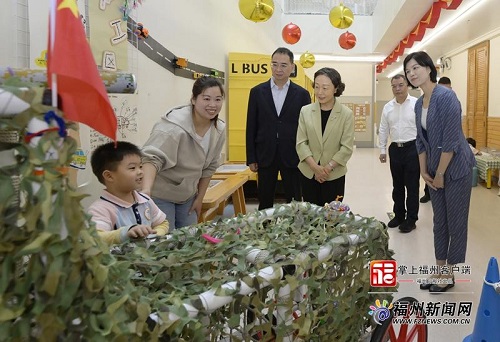 郭寧寧吳賢德“六一”前夕祝賀全市少年兒童節日快樂