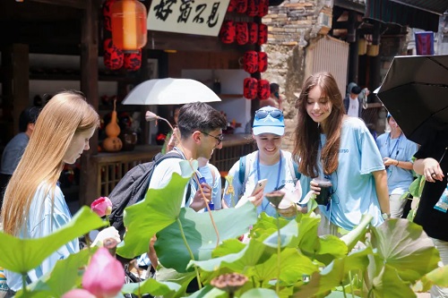 第二十四屆“漢語橋”世界大學(xué)生中文比賽全球決賽啟動(dòng)儀式在福建南平舉行