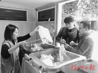 倉(cāng)山率先試行生活垃圾分類電子臺(tái)賬