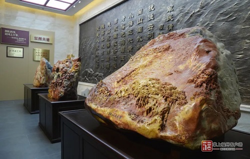 倉山區領導干部集中參觀學習“3820”戰略工程實施30周年成就展