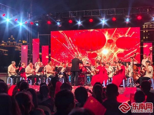弦歌賀國慶，南臺(tái)傳佳音——倉山區(qū)慶祝中華人民共和國成立75周年器樂專場演出在倉前公園上演