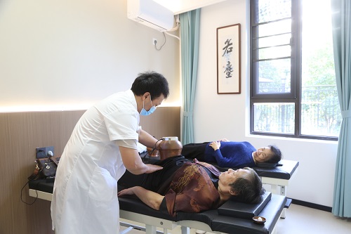 蓋山鎮居家社區養老服務照料中心啟用