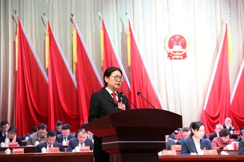 福州市倉山區第十八屆人民代表大會第四次會議舉行第二次全體會議