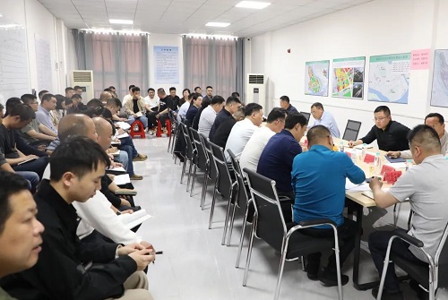 【強產業 優環境】區委主要領導現場辦公推進重點項目征遷