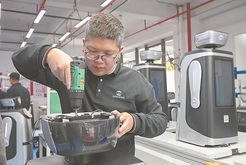 “福州造”智能機器人熱銷