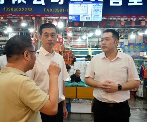 倉(cāng)山區(qū)黨政主要領(lǐng)導(dǎo)走訪服務(wù)企業(yè)并開(kāi)展節(jié)前安全生產(chǎn)檢查 倉(cāng)山區(qū)黨政主要領(lǐng)導(dǎo)走訪服務(wù)企業(yè)并開(kāi)展節(jié)前安全生產(chǎn)檢查