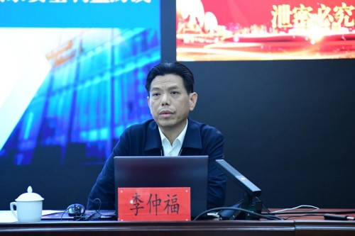 倉山區(qū)委理論學(xué)習(xí)中心組開展集中學(xué)習(xí) 倉山區(qū)委理論學(xué)習(xí)中心組開展集中學(xué)習(xí)