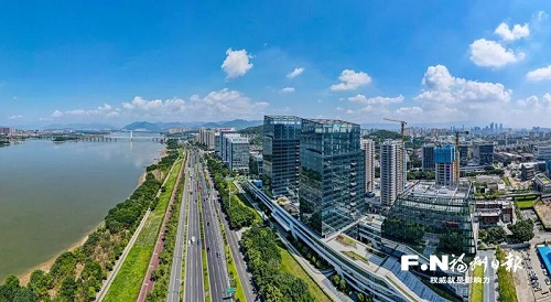 倉山區廣大黨員干部認真學習貫徹全會精神，反響熱烈