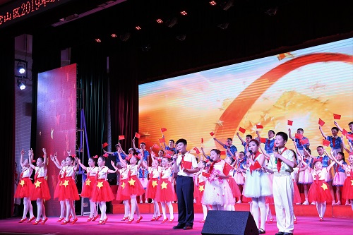 倉山區舉行慶祝新中國成立70周年暨“我和祖國共成長”六一主題活動