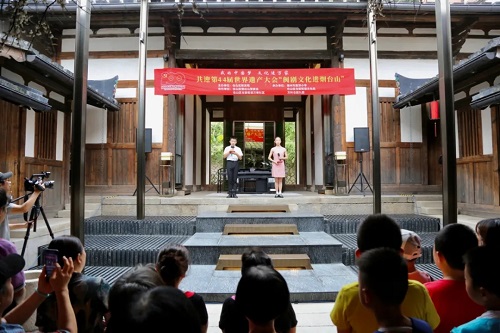 家門口的“閩劇大餐”！麥小閩劇社團在煙臺山的這場閩劇表演驚艷了！