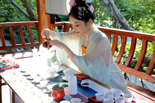 尋城筑夢——倉山區(qū)非遺技藝邀請展暨《福州煙臺山：文化翡翠》新書首發(fā)活動舉行