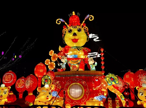 【網絡中國節·春節】@所有人，璀璨南臺邀您來看燈！