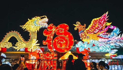 【網絡中國節·春節】福州年 最有福｜“龍耀閩江心 華彩熠滿倉”元宵燈會亮燈
